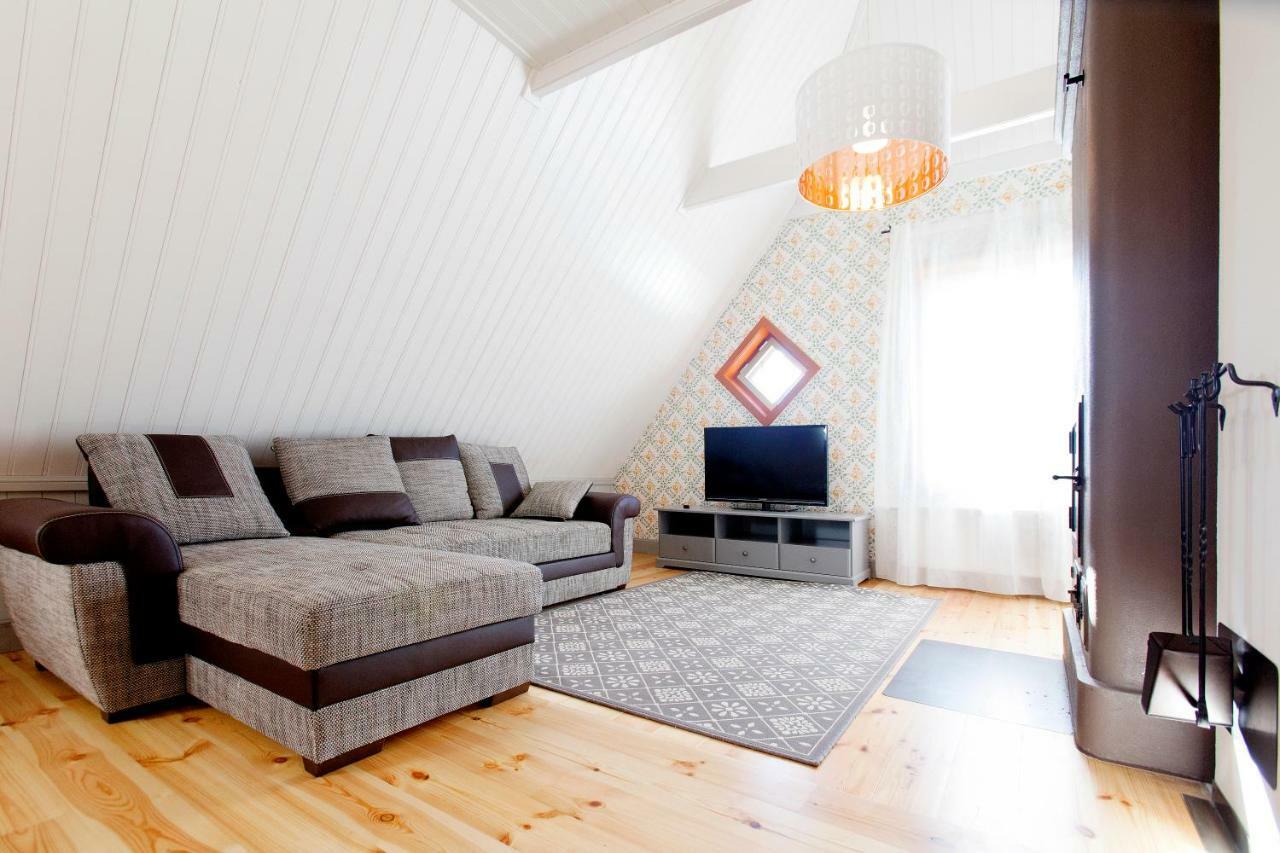 Osel Apartment Kuressaare Exterior photo